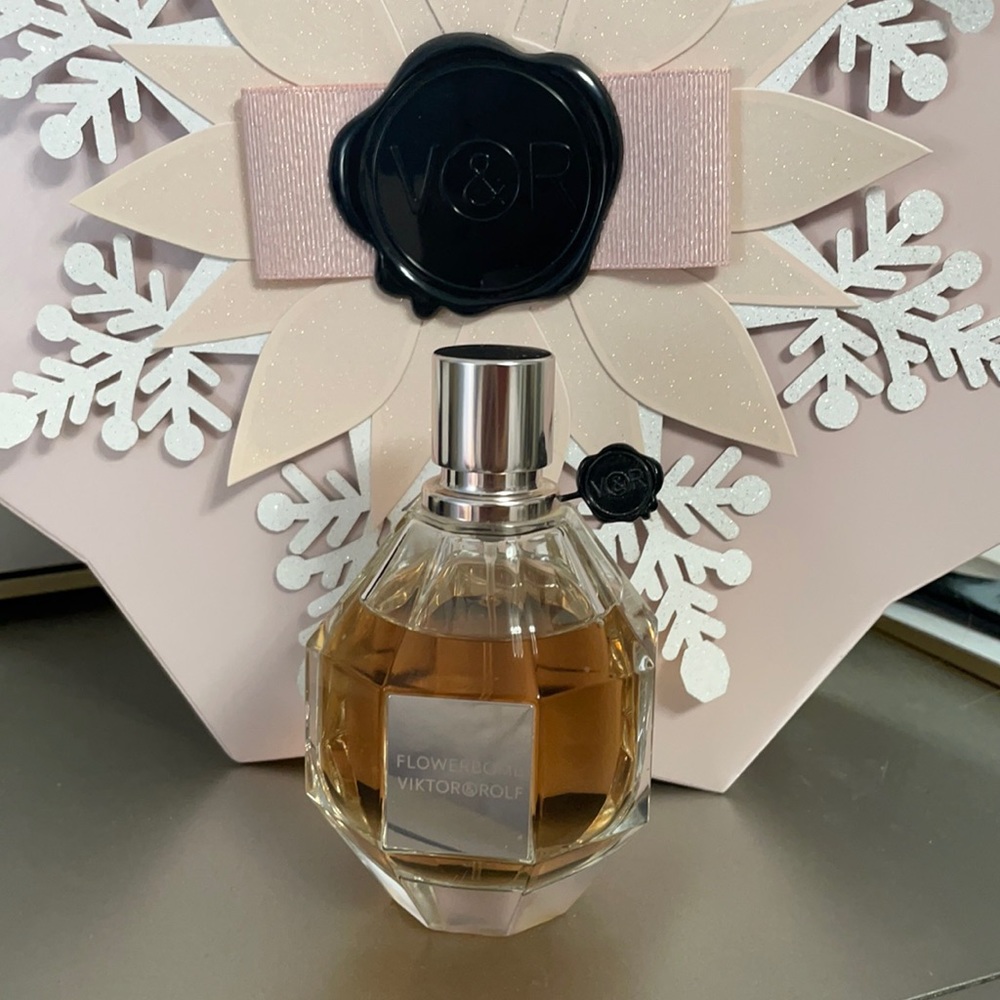 Viktor and Ralf Flowerbomb perfume 3.4oz